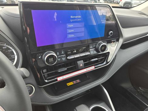 New 2026 Toyota Highlander XLE AWD/4WD image 28