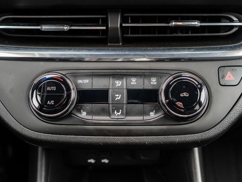 Used 2024 Buick Envista Preferred w/ Convenience I Package image 32