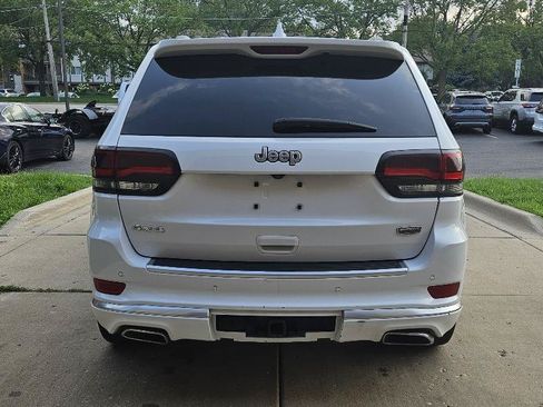 Used 2018 Jeep Grand Cherokee Summit AWD/4WD image 6
