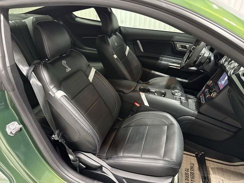 Used 2022 Ford Mustang Shelby GT500 w/ Technology Package RWD image 29