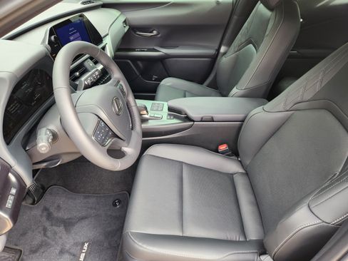 New 2026 Lexus UX 300h FWD image 5