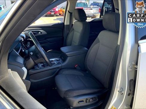 Used 2021 Chevrolet Traverse LT FWD image 24
