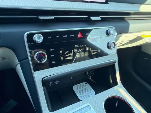 New 2026 Genesis GV80 3.5T Prestige image 32