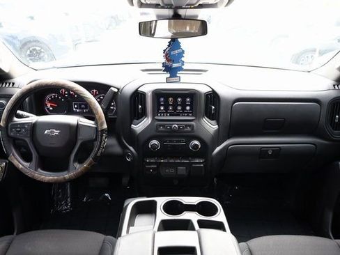 Used 2024 Chevrolet Silverado 1500 Custom Trail Boss w/ Realtree Special Edition image 16