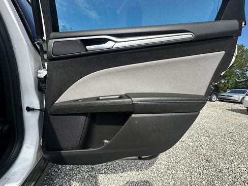 Used 2016 Ford Fusion S FWD image 33