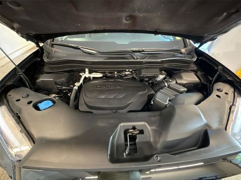 Used 2024 Honda Passport TrailSport image 18
