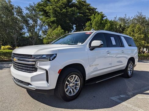 Used 2023 Chevrolet Suburban LT image 6