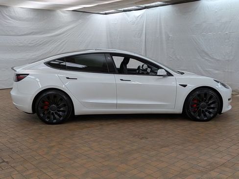 Used 2022 Tesla Model 3 Performance image 8