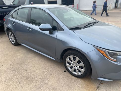Used 2020 Toyota Corolla LE image 5