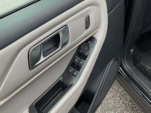 New 2026 Ford Explorer Active w/ Active Comfort Package image 21