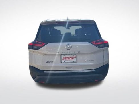 Used 2021 Nissan Rogue SV w/ Premium Package image 5