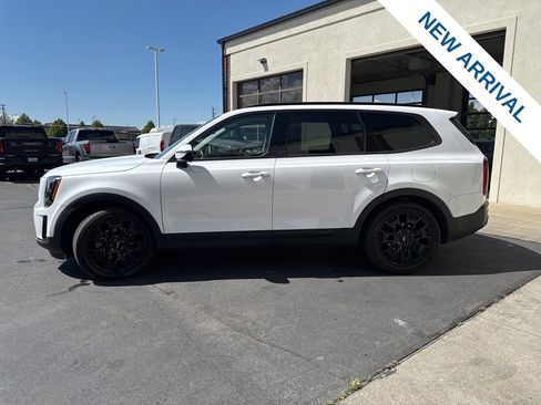 Used 2022 Kia Telluride SX w/ SX Prestige Package AWD/4WD image 4