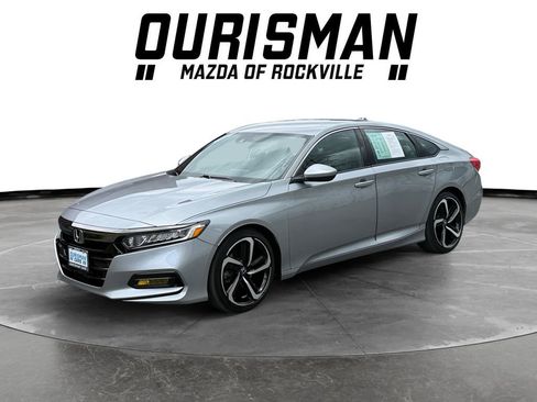 Used 2019 Honda Accord Sport image 2