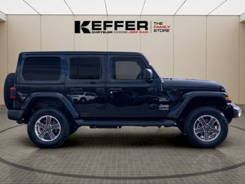 Certified 2020 Jeep Wrangler Unlimited Sahara image 30