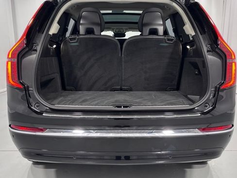 Certified 2026 Volvo XC90 B6 Plus AWD/4WD image 28