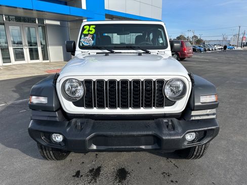 Used 2025 Jeep Wrangler Sport image 2