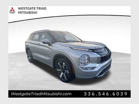 New 2026 Mitsubishi Outlander SEL FWD image 1