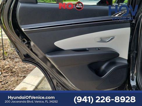 Used 2024 Hyundai Tucson SEL FWD image 16