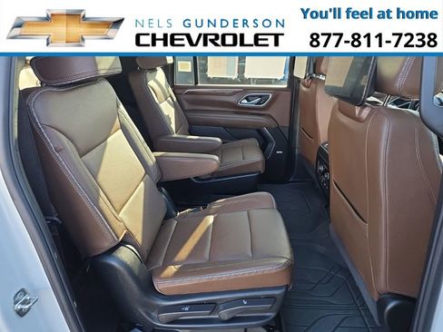 Certified 2024 Chevrolet Suburban High Country w/ Advanced Technology Package image 12