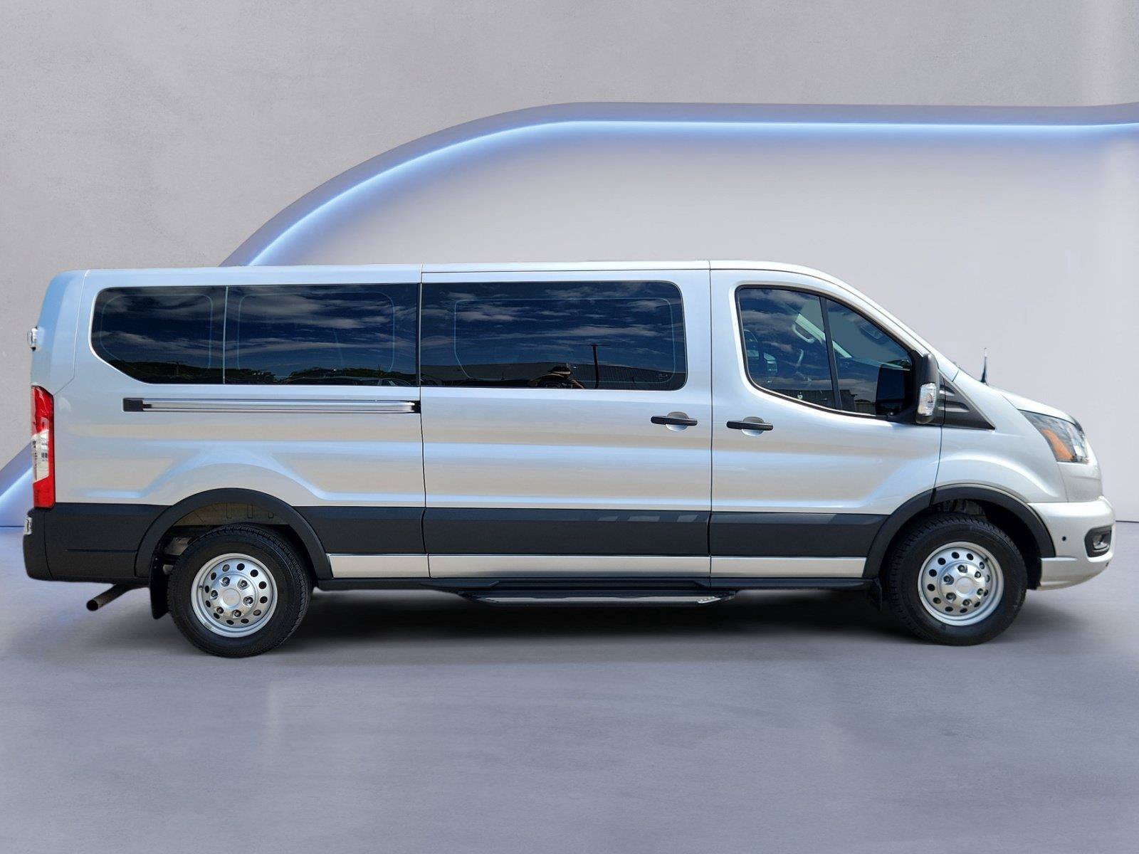 Used 2025 Ford Transit 350 XLT AWD/4WD image 2