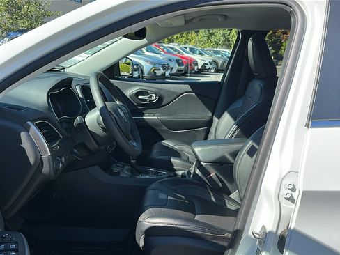 Used 2022 Jeep Cherokee Latitude Lux image 10