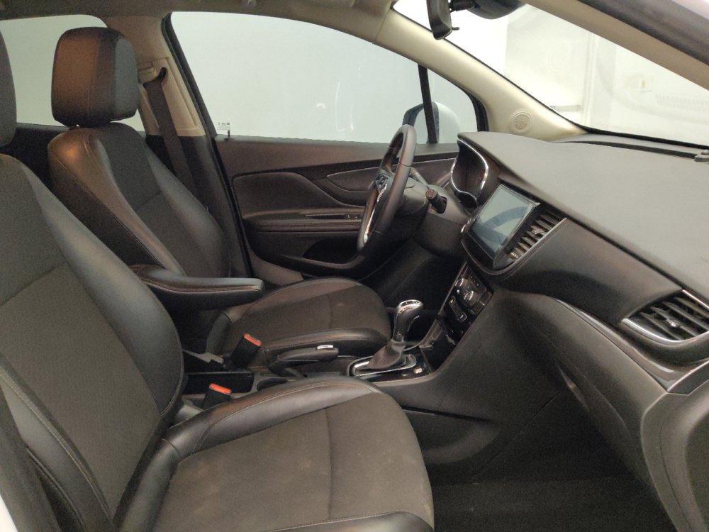 Used 2022 Buick Encore Preferred w/ Safety Package AWD/4WD image 21