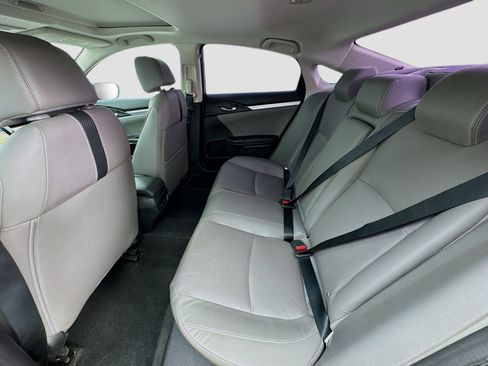 Used 2016 Honda Civic Touring image 16