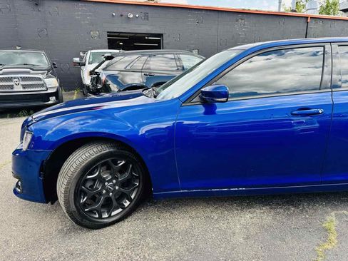 Used 2020 Chrysler 300 S w/ 300S Premium Group AWD/4WD image 9