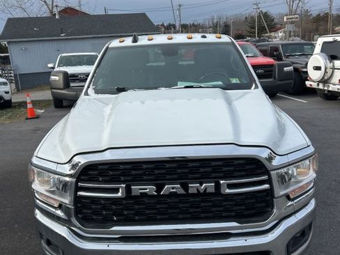 Used 2023 RAM 3500 Big Horn w/ Level 1 Equipment Group image 16