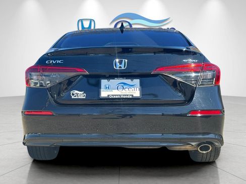 Used 2022 Honda Civic Sport image 4