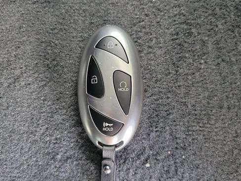 New 2026 Hyundai Santa Fe SE FWD image 24