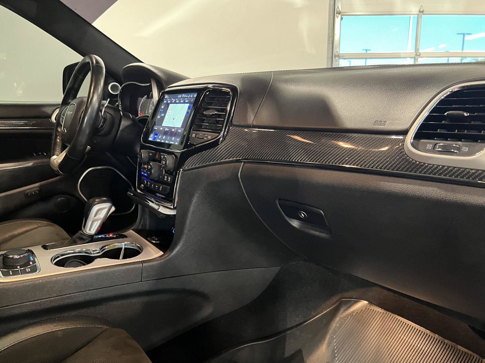 Used 2019 Jeep Grand Cherokee SRT AWD/4WD image 46