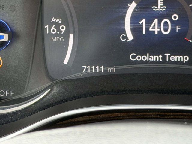 Used 2023 Chrysler Pacifica Limited FWD image 30