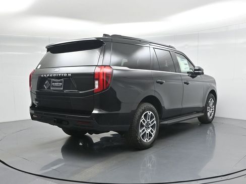 New 2025 Ford Expedition Active image 34