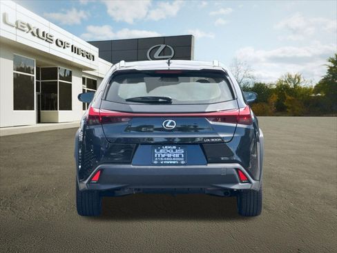 New 2026 Lexus UX 300h FWD image 10