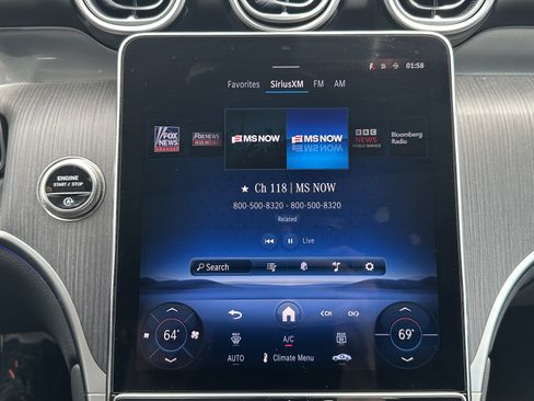Used 2025 Mercedes-Benz GLC 300 4MATIC image 24