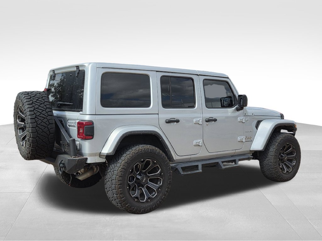 Used 2024 Jeep Wrangler Unlimited Sahara w/ Dual Top Group AWD/4WD image 6