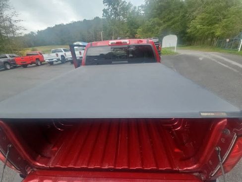 Used 2018 Chevrolet Colorado Z71 AWD/4WD image 20