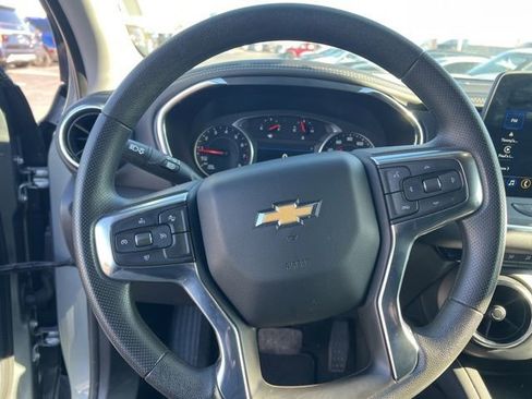 Used 2025 Chevrolet Blazer LT image 12