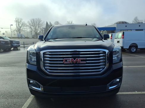 Used 2018 GMC Yukon SLT w/ Premium Edition image 2