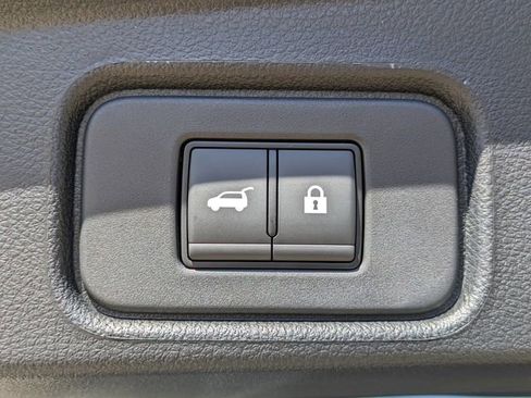 New 2026 Nissan Pathfinder SL FWD image 15