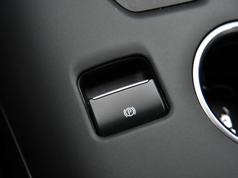 Used 2024 Ford Mustang Premium image 30