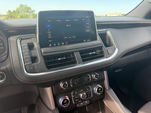 Used 2021 GMC Yukon XL SLE w/ Gmc Pro Safety Plus Package AWD/4WD image 23