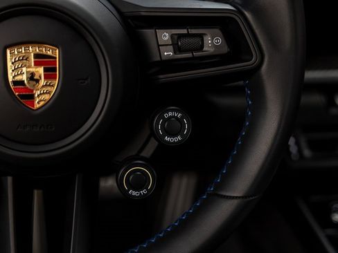 Used 2025 Porsche 911 GT3 RS image 44