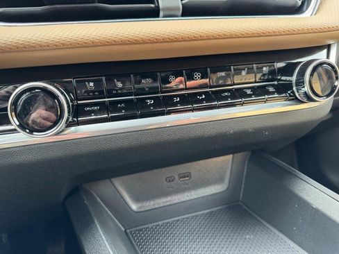 New 2026 Chevrolet Equinox ACTIV w/ Convenience Package III image 38