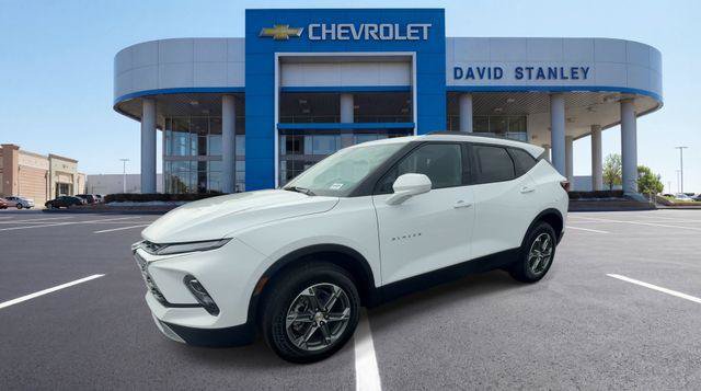 New 2026 Chevrolet Blazer LT w/ Convenience Package FWD image 4