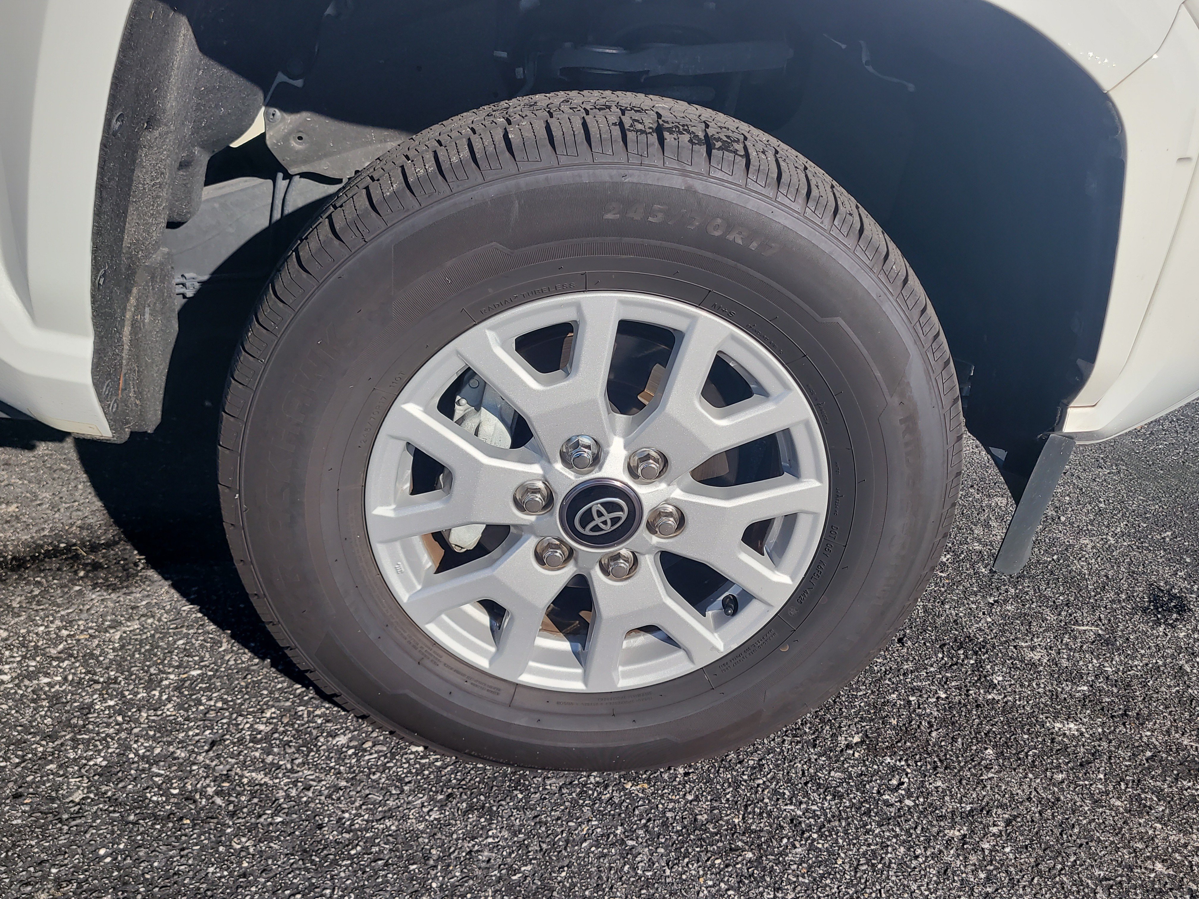 Certified 2024 Toyota Tacoma SR5 RWD image 9