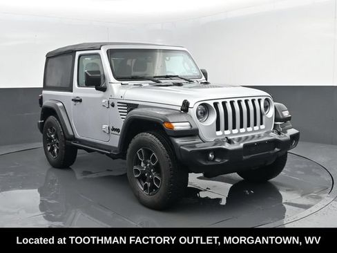 Used 2023 Jeep Wrangler Sport AWD/4WD image 3