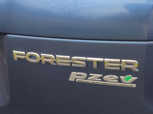 Used 2017 Subaru Forester 2.5i Limited image 13
