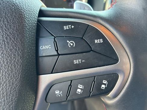 Used 2017 Jeep Grand Cherokee Trailhawk w/ Trailhawk Luxury Group AWD/4WD image 33